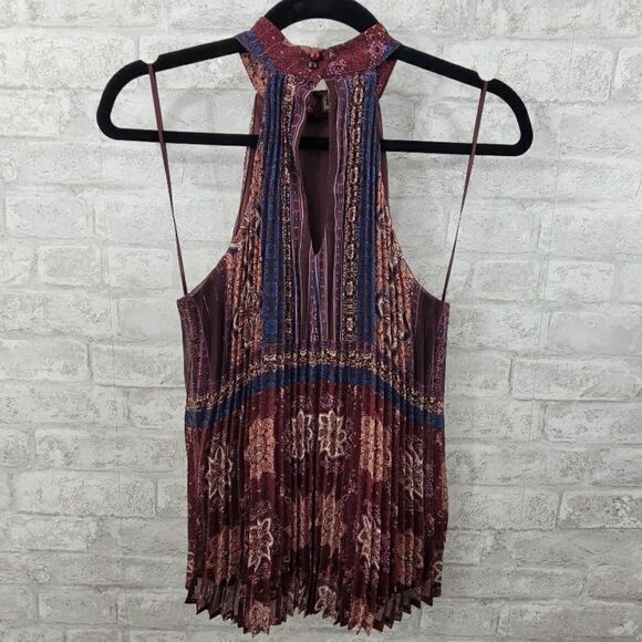 Lily White Boho High Neck Halter Tank Top - Picture 2 of 6